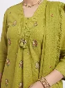 Raas green Aline3.webp
